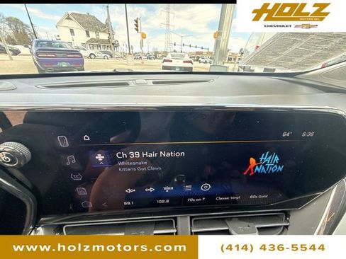 Certified 2025 Chevrolet Trax LT w/ Driver Confidence Package image 13