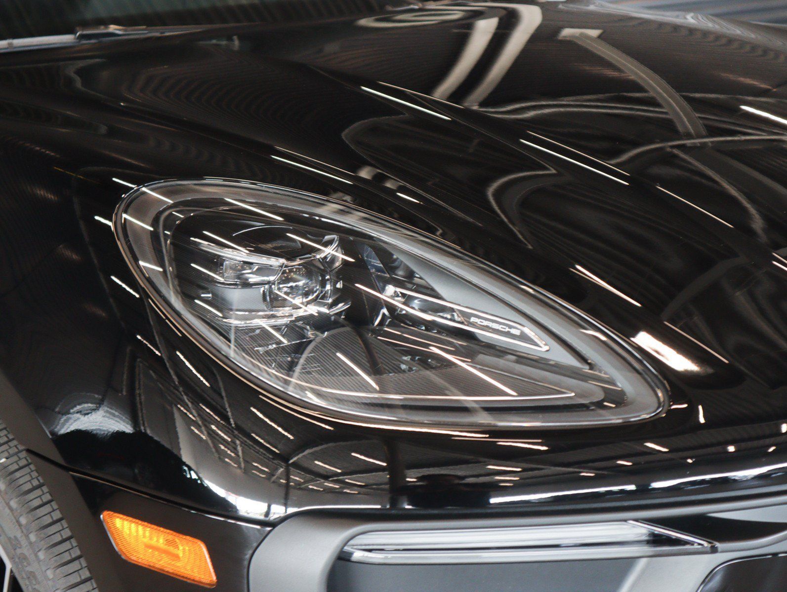 Used 2026 Porsche Macan AWD/4WD image 24