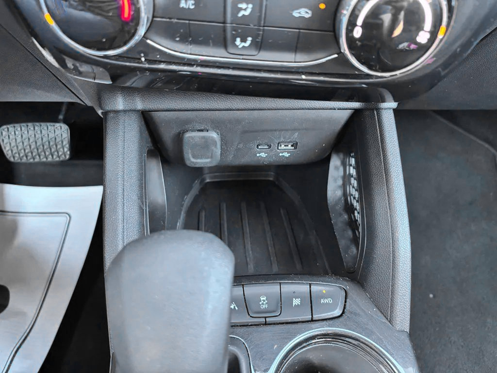 Used 2025 Chevrolet TrailBlazer LT AWD/4WD image 15