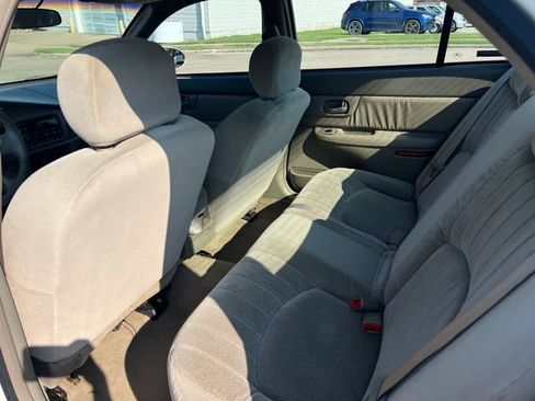 Used 2001 Buick Century Custom w/ Premium Pkg FWD image 30