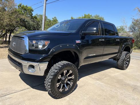 Used 2010 Toyota Tundra 4x4 CrewMax image 5