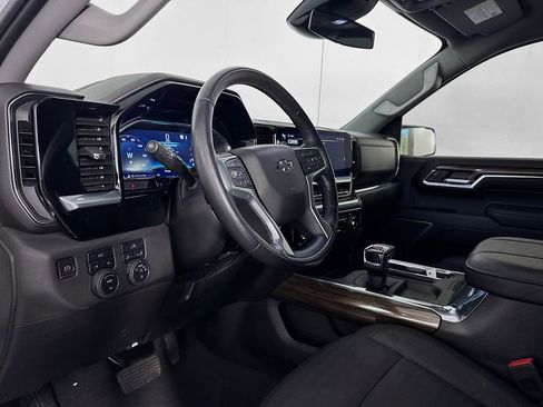 Used 2023 Chevrolet Silverado 1500 RST image 16