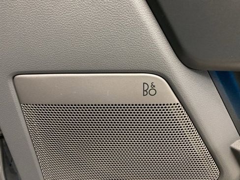 Used 2023 Ford F150 Lariat w/ Trailer Tow Package image 42