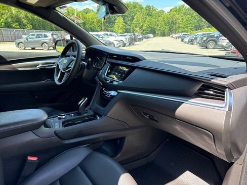 Used 2024 Cadillac XT5 Luxury AWD/4WD image 45