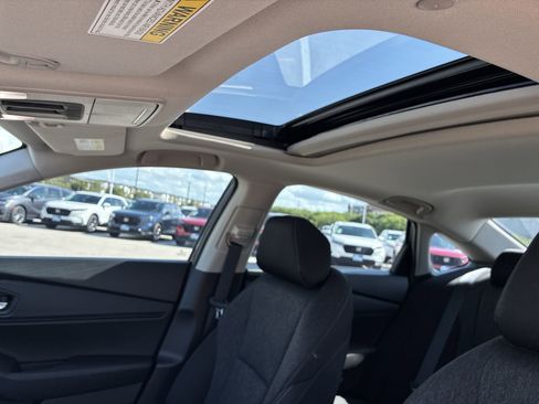 Certified 2025 Honda Accord SE image 20
