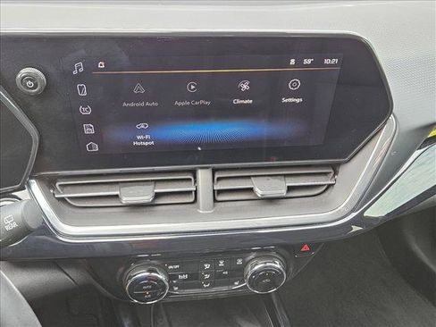 Used 2024 Chevrolet Trax ACTIV w/ Sunroof Package FWD image 14