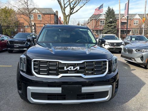 Used 2025 Kia Telluride S AWD/4WD image 32