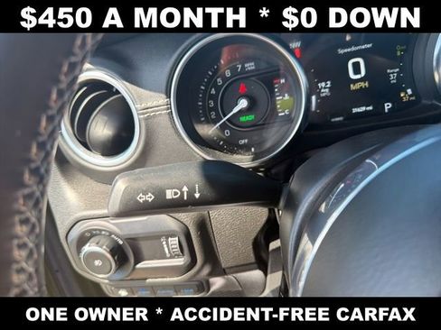 Used 2023 Jeep Wrangler Unlimited Sahara w/ Cold Weather Group AWD/4WD image 16