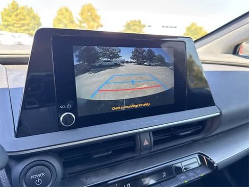 Used 2024 Toyota Prius LE image 20