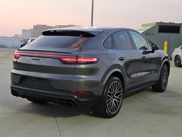Used 2020 Porsche Cayenne AWD/4WD image 5
