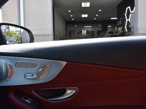 Used 2019 Mercedes-Benz C 300 4MATIC Cabriolet image 18
