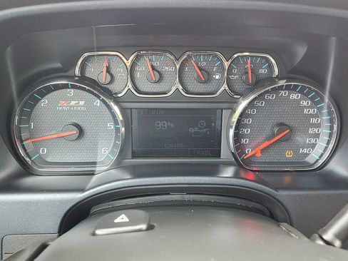 Used 2018 Chevrolet Silverado 1500 LT w/ All Star Edition AWD/4WD image 19