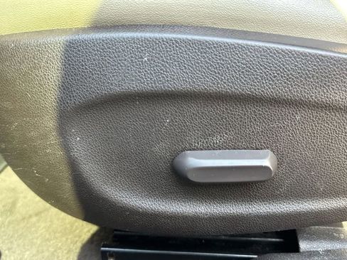 Used 2015 Chevrolet Cruze LT FWD image 13