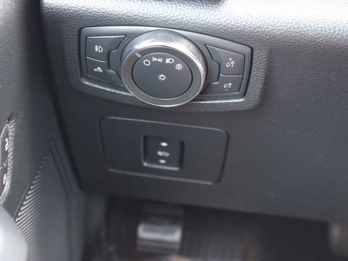 Used 2015 Ford F150 XLT w/ Equipment Group 301A Mid AWD/4WD image 20