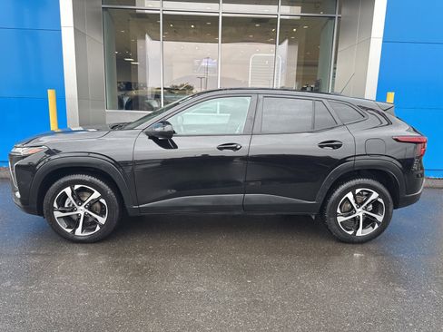 Used 2024 Chevrolet Trax RS w/ Driver Confidence Package image 9