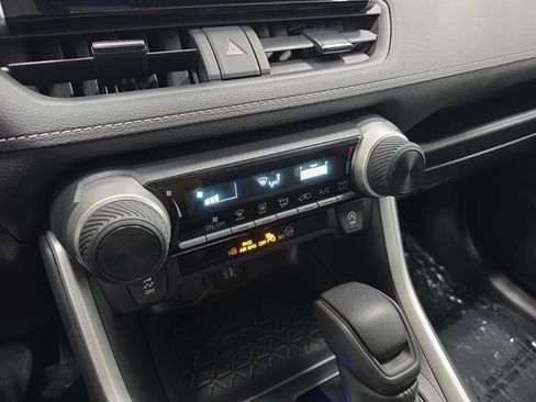 Certified 2024 Toyota RAV4 LE image 21