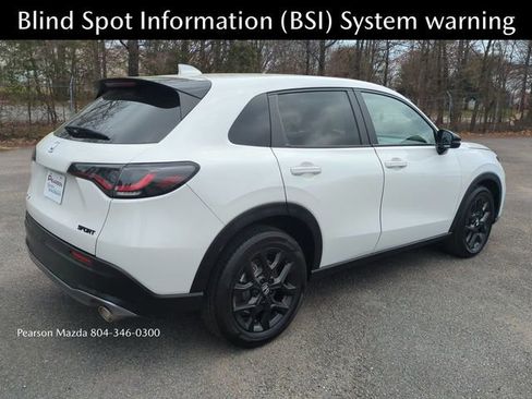 Used 2025 Honda HR-V Sport image 4
