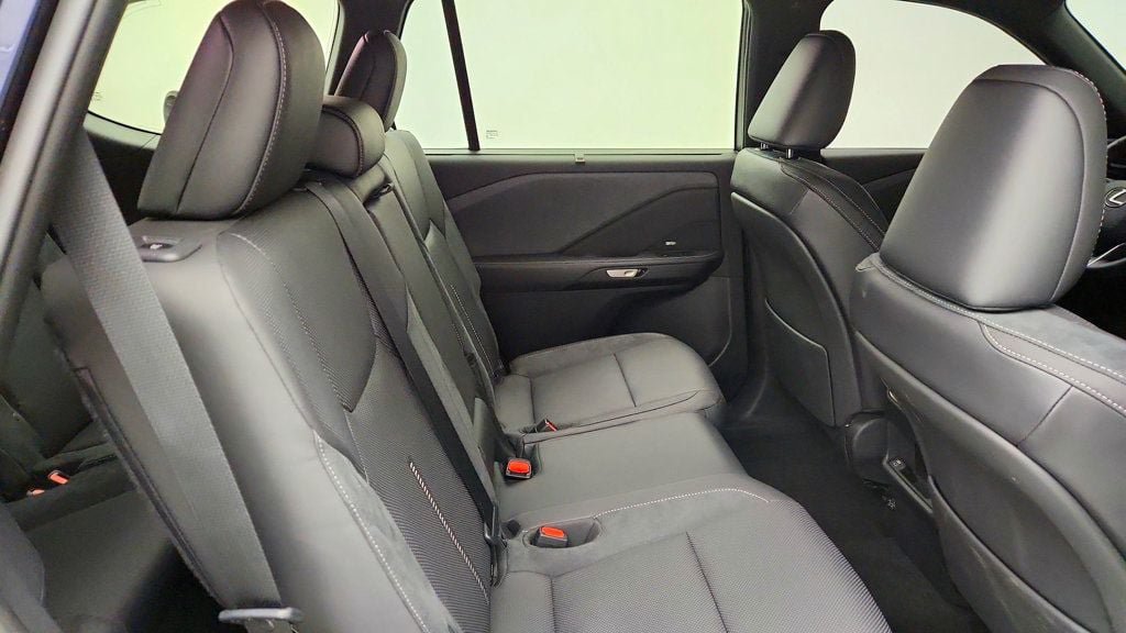 Used 2025 Lexus TX 350 AWD w/ Technology Package image 21