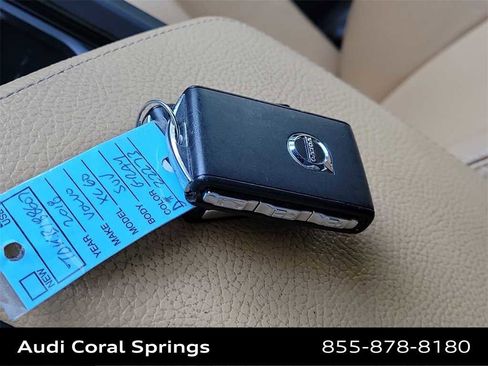 Used 2019 Volvo XC60 T5 Momentum w/ Premium Package image 28