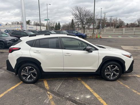 Certified 2024 Subaru Crosstrek 2.0i Premium image 4