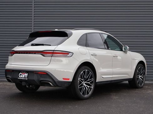 Certified 2026 Porsche Macan AWD/4WD image 10