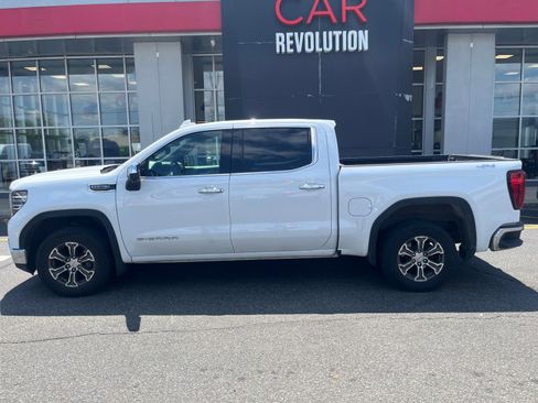 Used 2025 GMC Sierra 1500 SLT AWD/4WD image 5