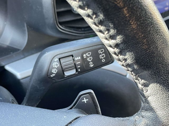 Used 2020 Ford Explorer XLT AWD/4WD image 30