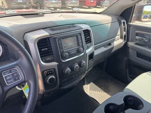 Used 2018 RAM 1500 Classic SLT image 18