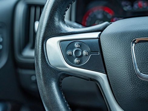 Used 2015 GMC Canyon SLE RWD image 20