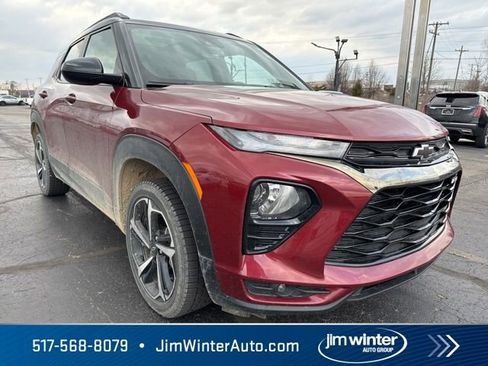 Used 2023 Chevrolet TrailBlazer RS w/ Sun and Liftgate Package image 2