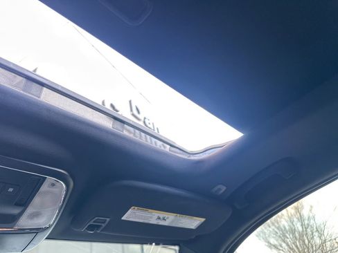 Used 2020 Jeep Grand Cherokee Limited image 10