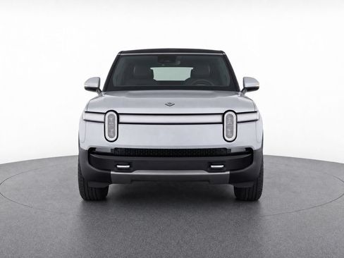 Used 2025 Rivian R1S Adventure AWD/4WD image 2