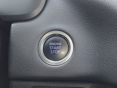 Used 2024 Toyota Tundra Limited w/ Power Package AWD/4WD image 16