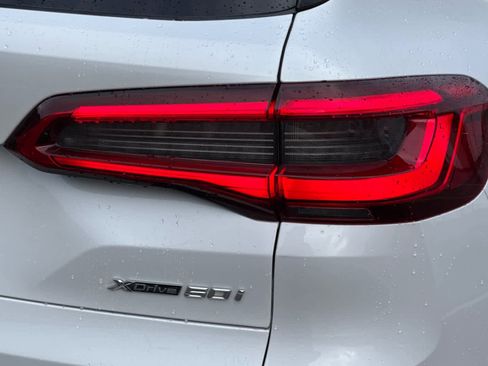 Used 2019 BMW X5 xDrive50i image 32