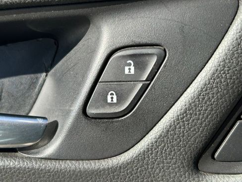 Used 2019 Buick Envision Essence image 25