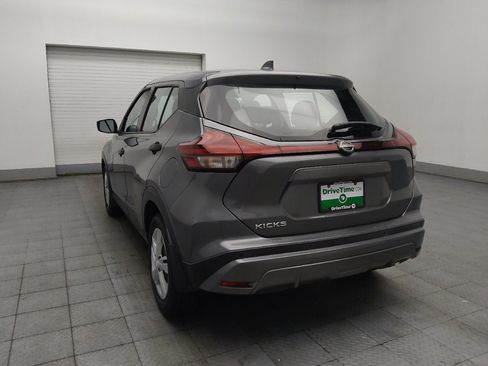 Used 2022 Nissan Kicks S FWD image 5