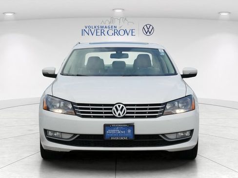 Used 2014 Volkswagen Passat 1.8T SEL Premium FWD image 2