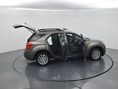 Used 2011 Chevrolet Equinox LT AWD/4WD image 45