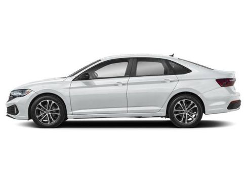 Used 2022 Volkswagen Jetta Sport FWD image 3
