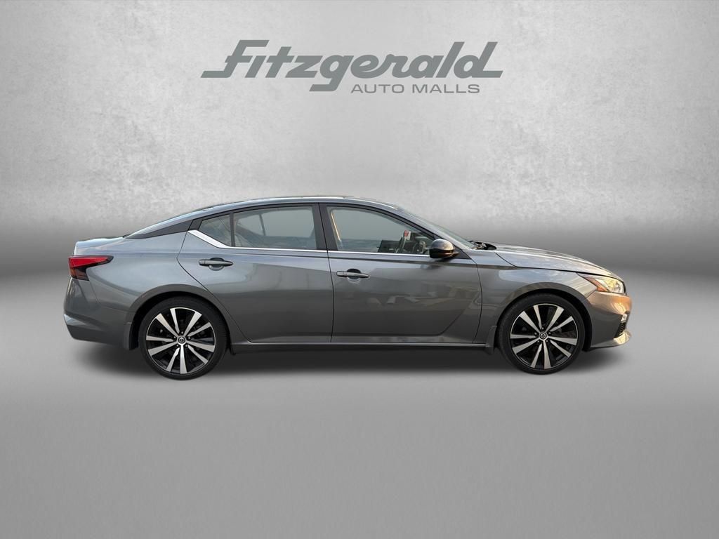 Used 2022 Nissan Altima 2.5 SR FWD image 8