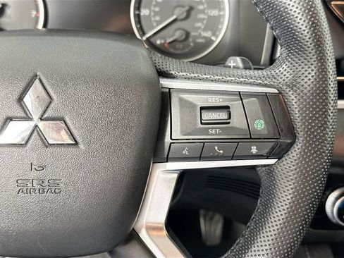 Used 2022 Mitsubishi Outlander SE AWD/4WD image 22