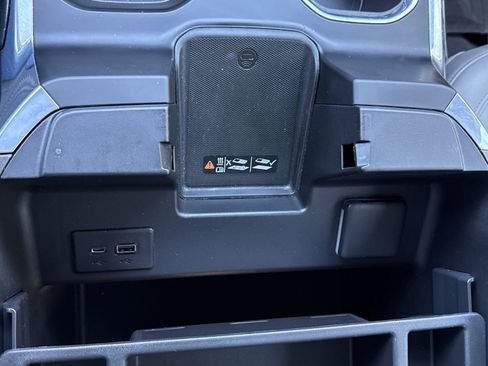 Used 2022 Chevrolet Silverado 1500 LTZ image 29