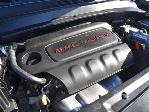 Used 2022 Jeep Compass Limited image 38