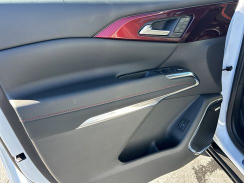 New 2026 Chevrolet Traverse RS image 27