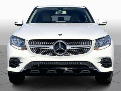 Used 2017 Mercedes-Benz GLC 300 4MATIC Coupe image 3
