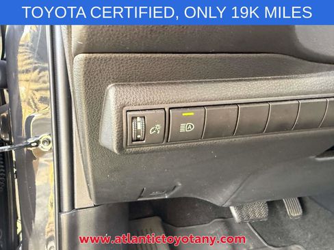 Used 2024 Toyota Corolla LE FWD image 19