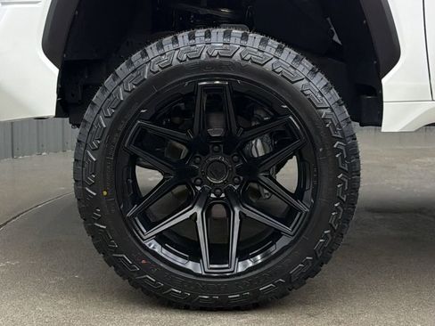 Used 2024 Toyota Tundra SR5 w/ SR5 Convenience Package image 10