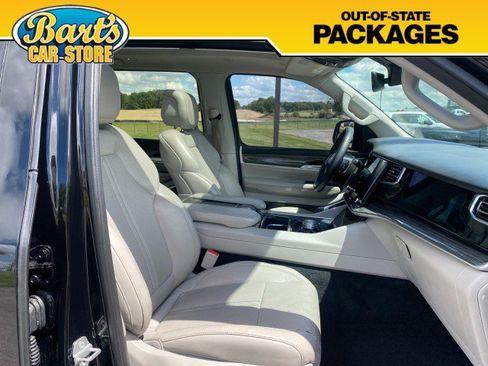Used 2022 Jeep Wagoneer Series II w/ Premium Group I AWD/4WD image 20