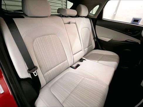 Used 2022 Hyundai Kona SEL image 26