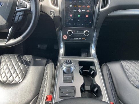 Used 2024 Ford Edge Titanium AWD/4WD image 10